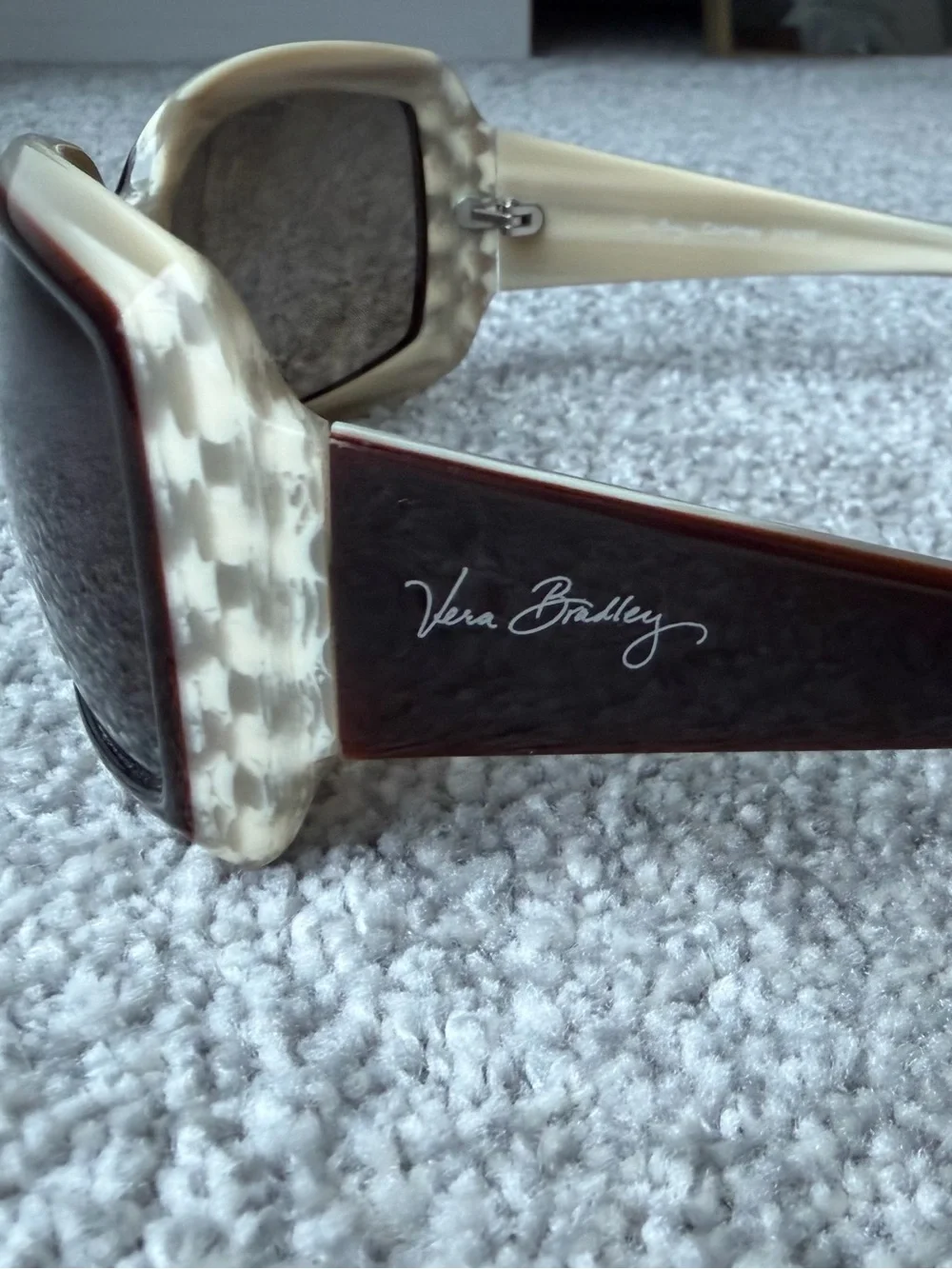 Title: Vera Bradley Oversized Square Sunglasses Brown & Ivory Tortoise, Case